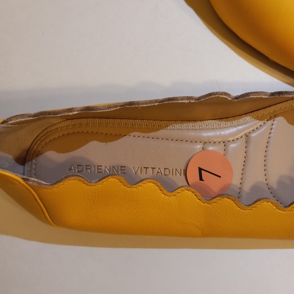 Adrienne Vittadini Womens Fox Ballerina Pointed Toe Flats yellow leather 7 - Picture 7 of 10